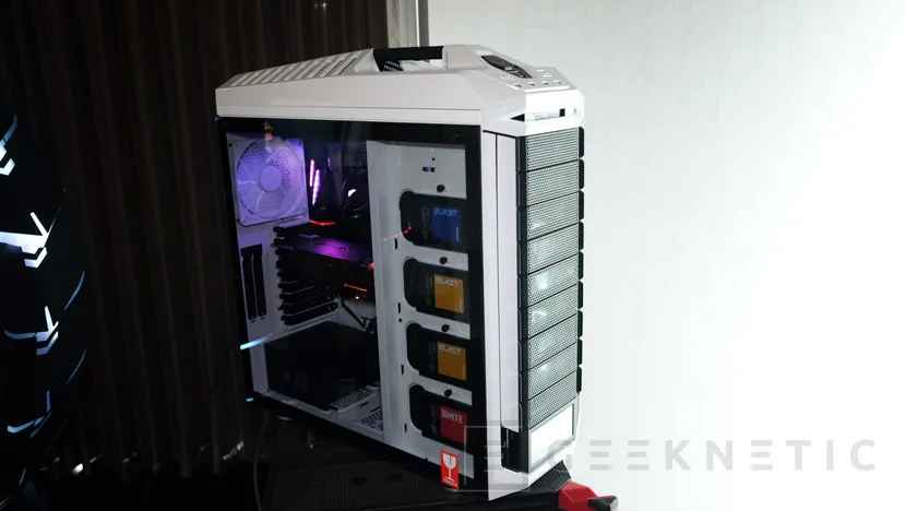 Geeknetic Cooler Master trae el RGB a todas las gamas en sus renovadas cajas 4