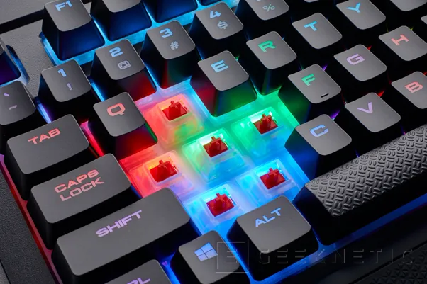 El resistente teclado mecánico Corsair K68 recibe iluminación RGB, Imagen 1