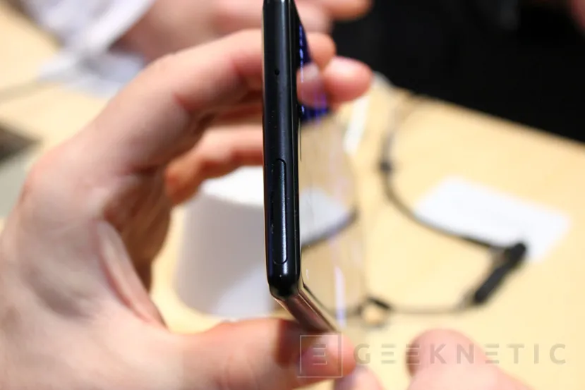 Geeknetic Sony va  al asalto de la gama alta con el Xperia XZ2 y XZ2 compact con Snapdragon 845 8