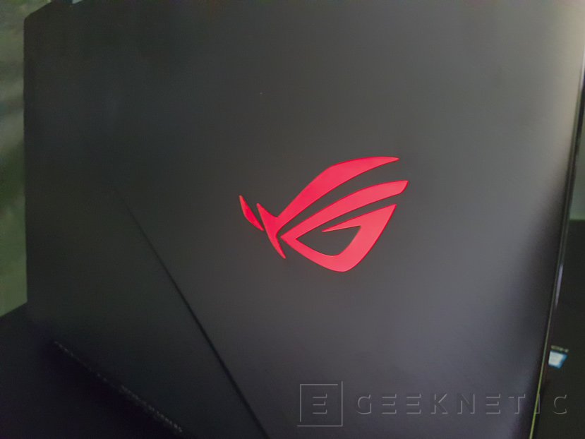 PC Portable Gamer Asus ROG Strix GL703 – I7 7700HQ, GTX 1050 4Go, RAM 16Go, SSD 1To