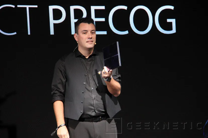Geeknetic El Project Precog es un concepto de PC de ASUS equipado con doble pantalla e Inteligencia Artificial 2