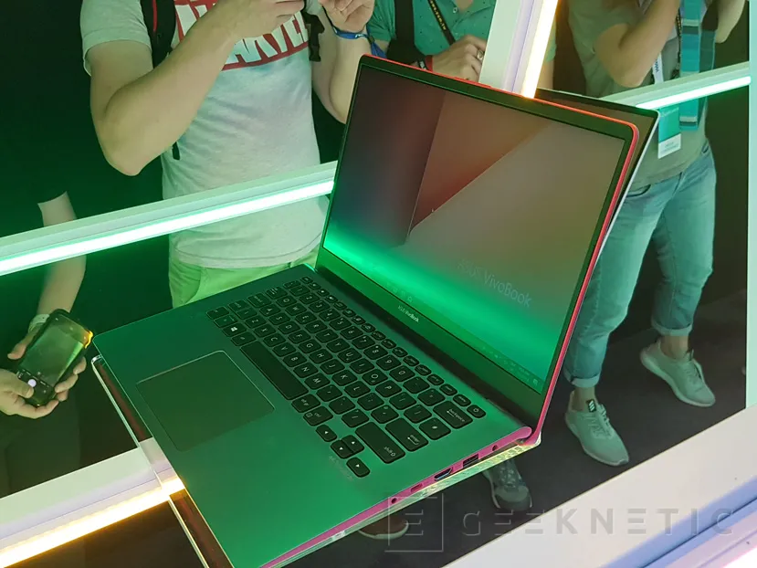 Geeknetic Cuatro modelos y hasta 5 colores para la renovación con marcos reducidos de la gama ASUS VivoBook 2
