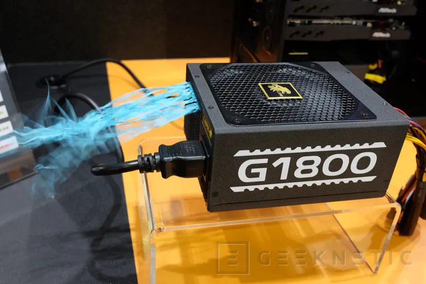 Geeknetic 1800w de potencia en seis railes y otras interesantes novedades en el stand de LEPA  3