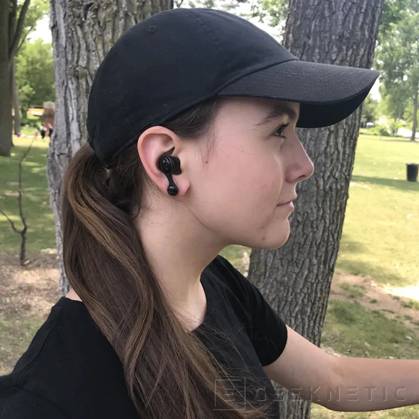 Geeknetic Scandi Electronics ha creado un concepto de pendientes con auriculares Bluetooth incorporados 3
