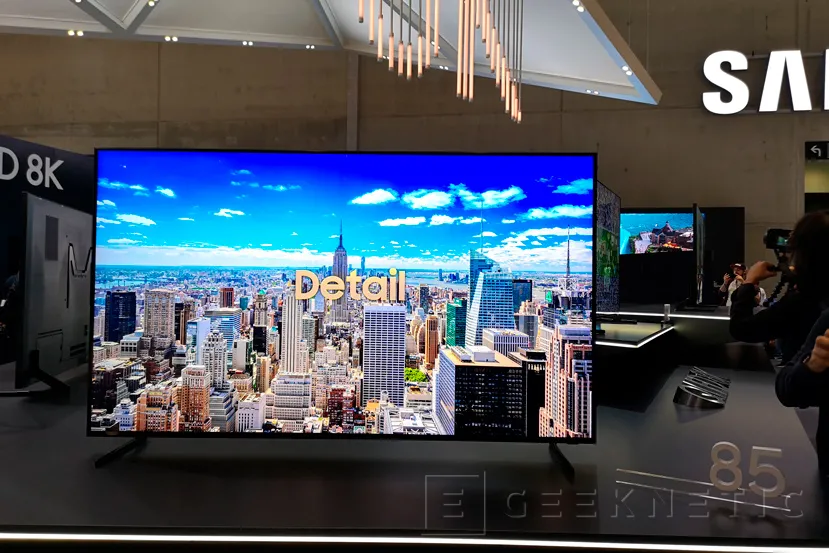 Geeknetic Samsung también se apunta a los 8K con su TV Q900R QLED con HDR10+ y 4000 nits de brillo 2