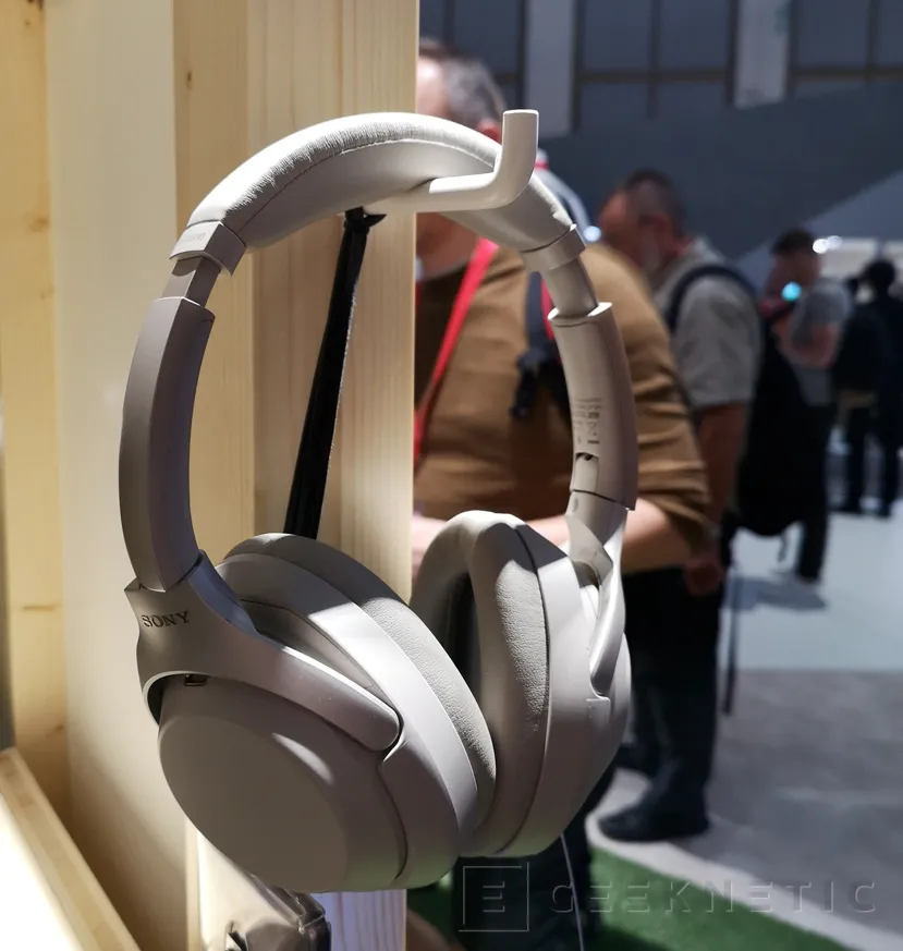 Geeknetic Lo último de Sony en auriculares inalámbricos trae un nuevo sistema de cancelación de ruido con procesador propio 1