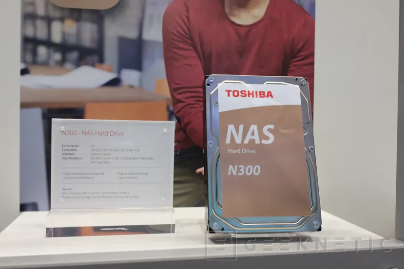 Geeknetic Toshiba estrena nuevo diseño por colores para diferenciar sus líneas de discos duros 2