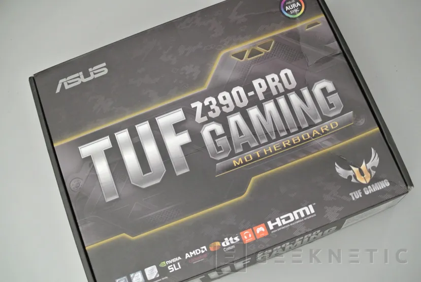 Geeknetic Preview ASUS TUF Z390-PRO Gaming 2