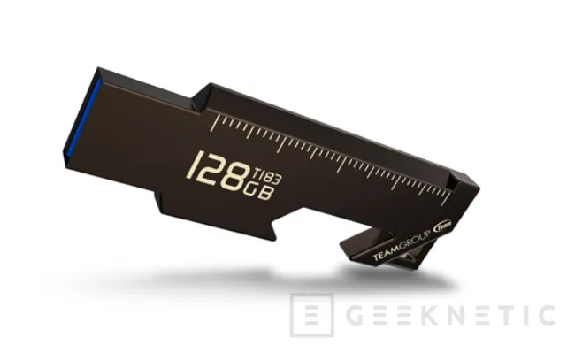 Geeknetic Team Group T183, un pendrive USB con navaja, abrebotellas y regla 1