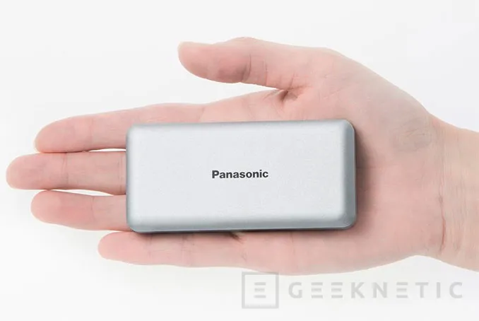 Geeknetic Panasonic lanza un SSD M.2 NVMe portátil mediante Thunderbolt 3 1