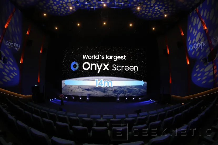 Geeknetic Samsung presume de la pantalla LED más grande del mundo con 14 metros de longitud 1