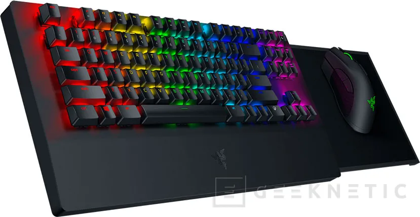 Geeknetic Razer anuncia el pack Razer Turret con teclado y ratón para Xbox One, aunque cuesta más que la propia consola 1