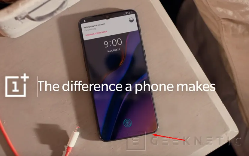 Geeknetic La publicidad engañosa del OnePlus 6T deja ver unos marcos retocados mucho más finos que en la realidad 1