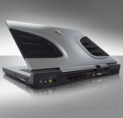 Geeknetic Alienware presenta sus notebooks SLI con Geforce 7900 1