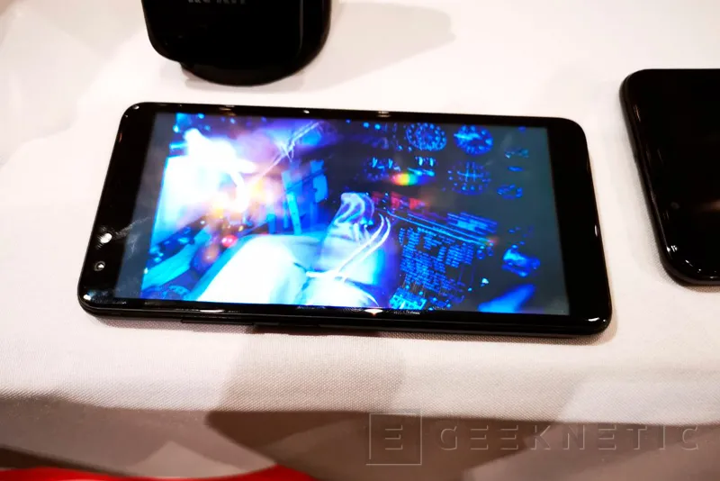 Geeknetic Los smartphones Rockit IO 3D y Rockit IO 3D Pro pueden mostrar contenidos 3D sin gafas  3