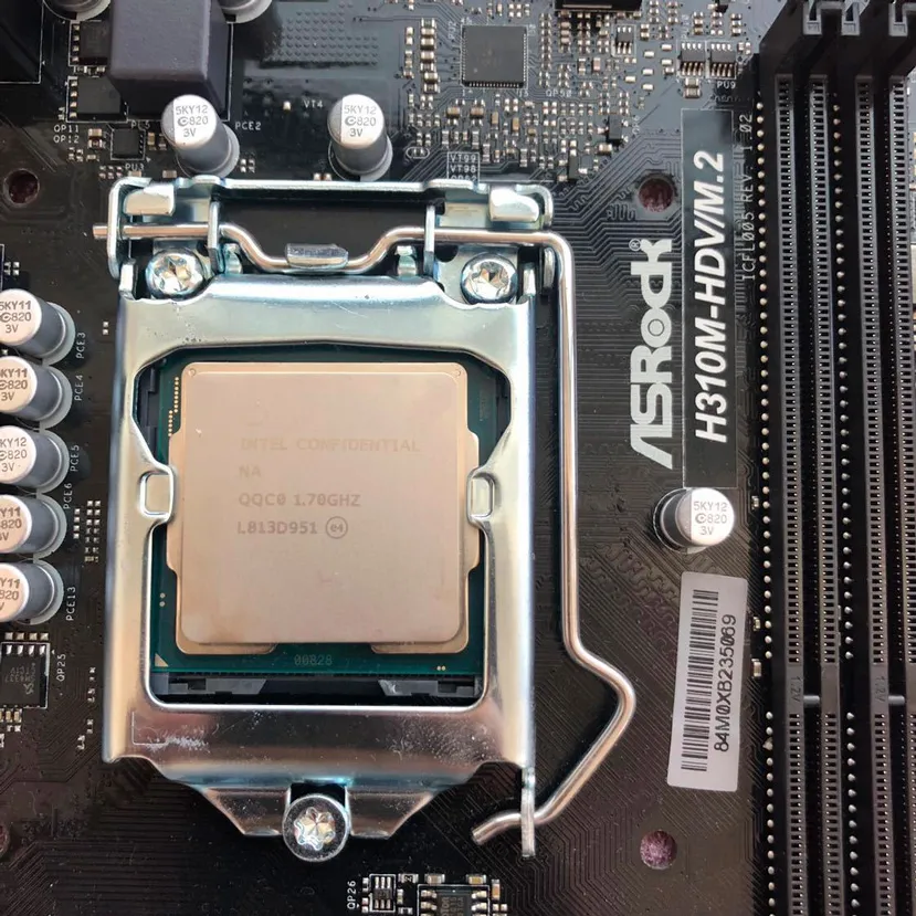 Geeknetic Un Intel Core i9-9900T con un TDP de 35W se deja ver en una subasta de Yahoo en Japón 2