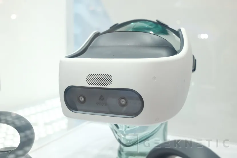 Geeknetic HTC presenta las Vive Focus Plus, unas gafas de realidad virtual sin necesidad de PC o smartphone 3