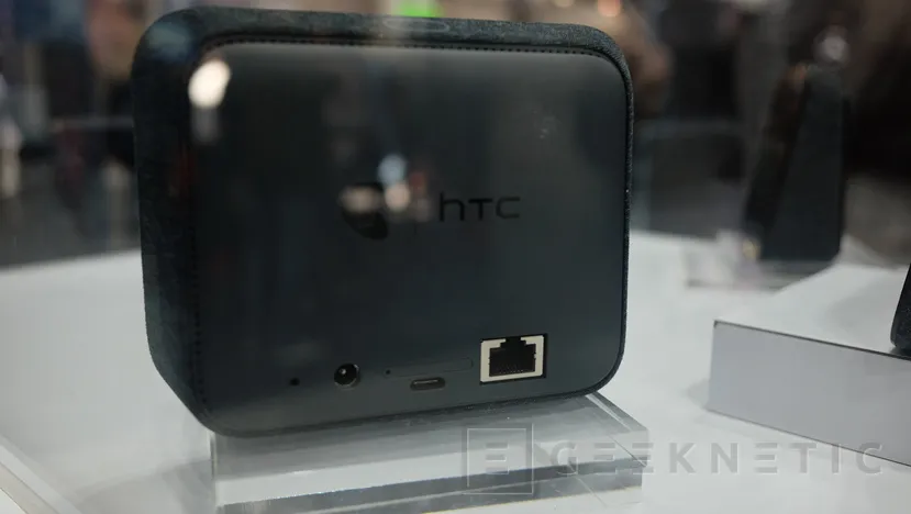 Geeknetic El HTC 5G hub es un dispositivo que hace de tablet y punto de acceso 5G 4