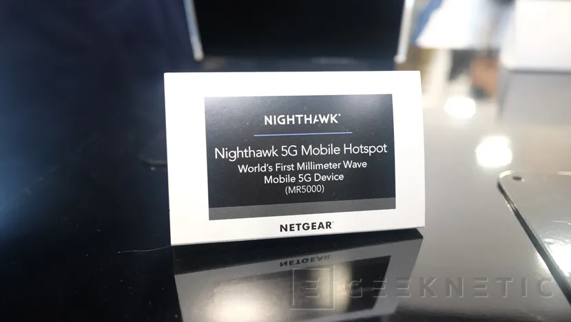 Geeknetic Netgear presenta su primer router móvil compatible con 5G 3