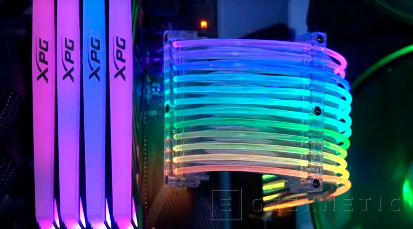 Geeknetic Lian Li y Razer lanzan la torre PC-011 Dynamic Razer Edition con 86 LEDs RGB 3