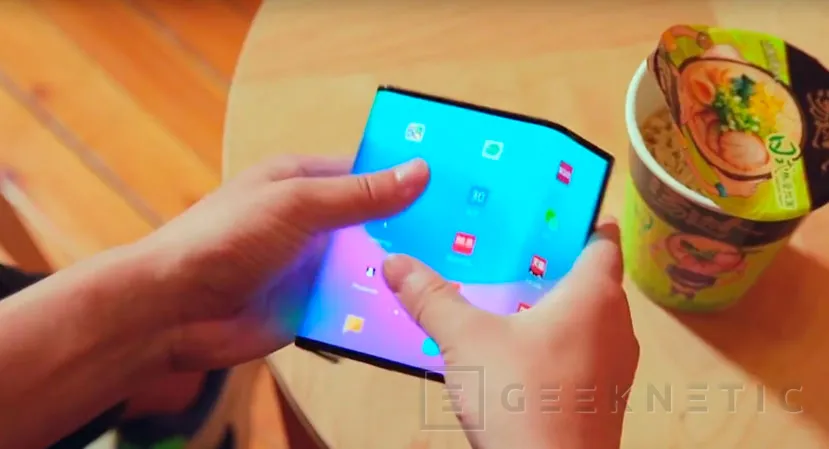 Geeknetic Aparece un nuevo vídeo del smartphone plegable de Xiaomi con un doble pliegue simétrico 1
