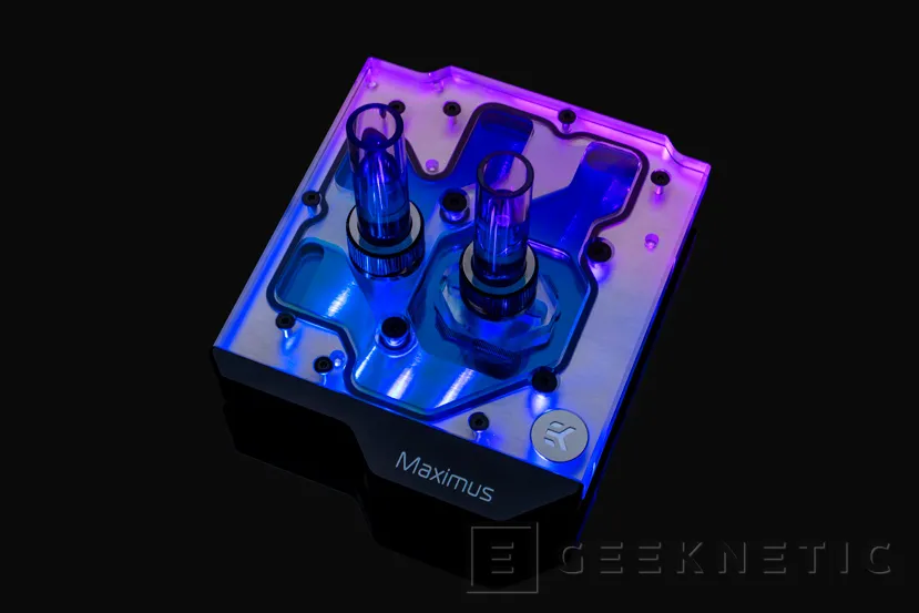 Geeknetic La placa ASUS Maximus XI Extreme recibe su propio monobloque de refrigeración líquida de EK con ARGB 2