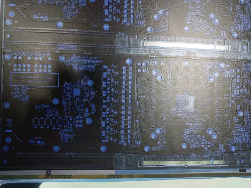 Geeknetic Se filtra la fotografía del PCB de una AMD Navi mostrando gran potencial con GDDR6 2