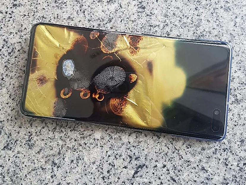 Geeknetic La polémica sobre las baterías vuelve a caer sobre Samsung tras la explosión de un Samsung Galaxy S10 5G 1