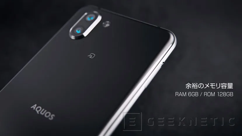 Geeknetic Sharp anuncia el Aquos R3, su segundo Smartphone con doble notch 2