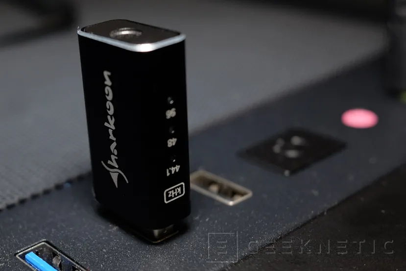 Geeknetic Sharkoon quiere que disfrutemos del mejor audio posible con un DAC dedicado USB de 24 bits 1