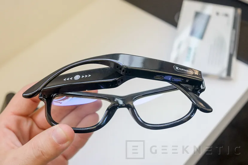 Geeknetic Tesoro Alphaeon W1, unas gafas Bluetooth con conductividad ósea de sonido y filtro de luz azul 3