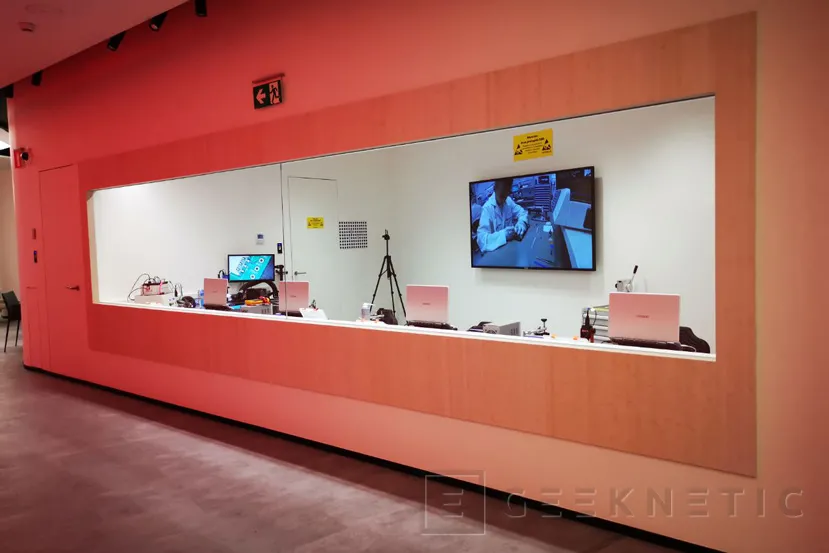 Geeknetic Huawei abre su primera tienda oficial en España con 1000 metros cuadrados en plena Gran Vía de Madrid 3