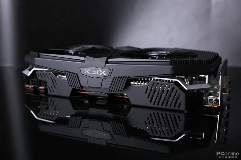 Geeknetic La XFX RX 5700 XT Black Wolf se filtra con un grosor de 2.5 slots y refuerzos estructurales 2