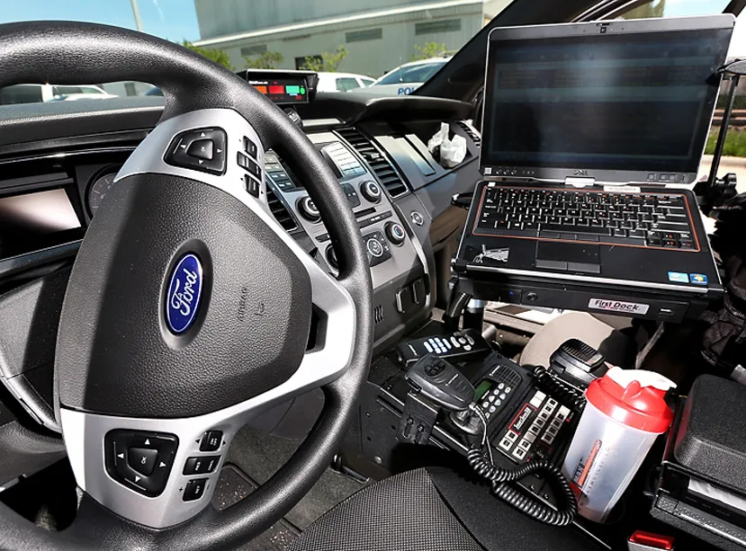 Geeknetic La policía de Chicago adoptará Samsung Dex en sus coches patrulla para sustituir sus ordenadores 1