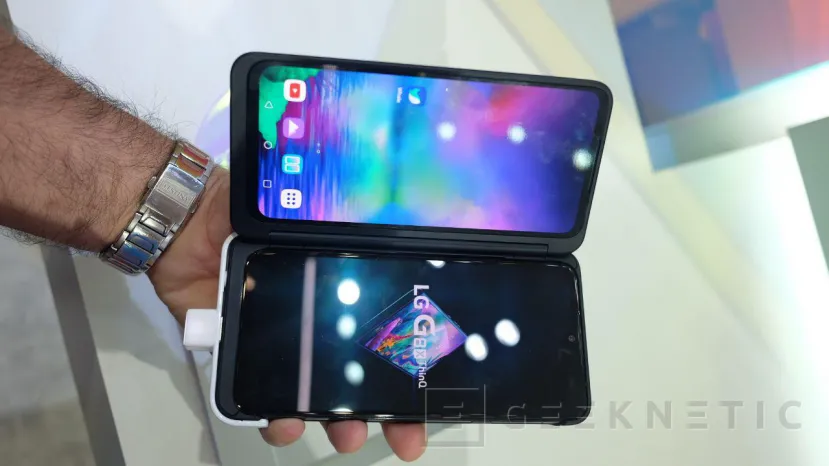 Geeknetic El LG G8X ThinQ apuesta por la doble pantalla con el accesorio Dual Screen 3