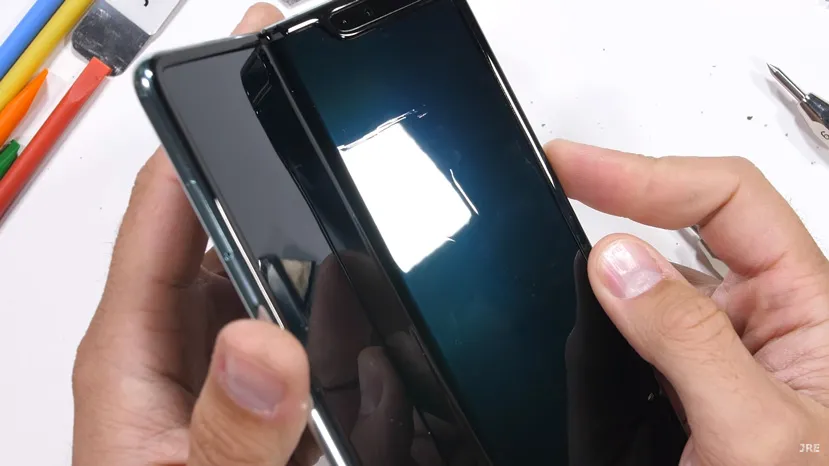 Geeknetic El Samsung Galaxy Fold mejora en resistencia, pero sigue siendo un Smartphone muy fragil 1