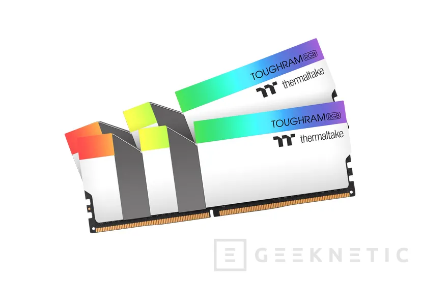Geeknetic Thermaltake anuncia las memorias TOUGHRAM RGB White Edition de 3200 MHz y 3600 Mhz, 16GB desde 129€ 1