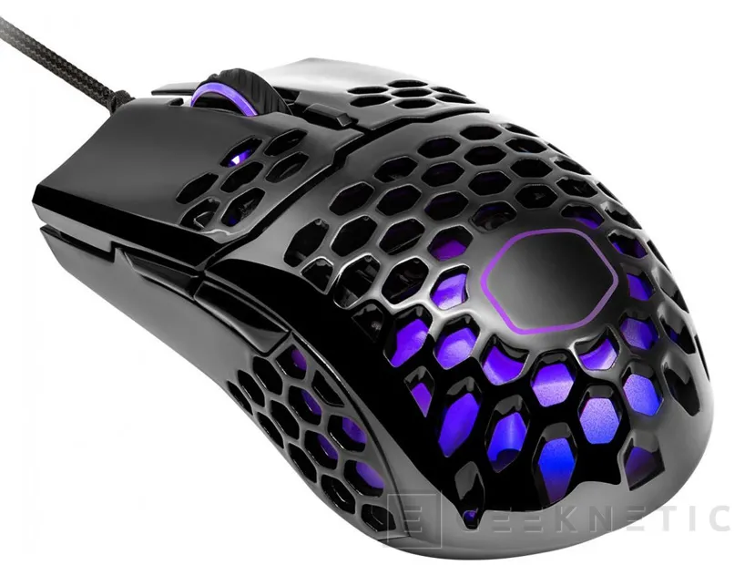 Geeknetic Cooler Master introduce el ratón gaming ultraligero MM711 con un peso de 60 gramos, interruptores OMRON y RGB 3
