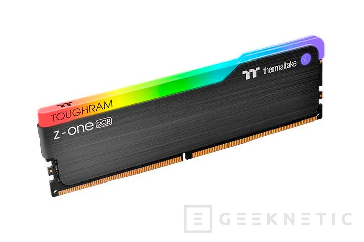 Geeknetic Thermaltake lanza el kit de memorias de 16GB ToughRAM Z-ONE RGB DDR4-3200 CAS16 por 90 dólares 1