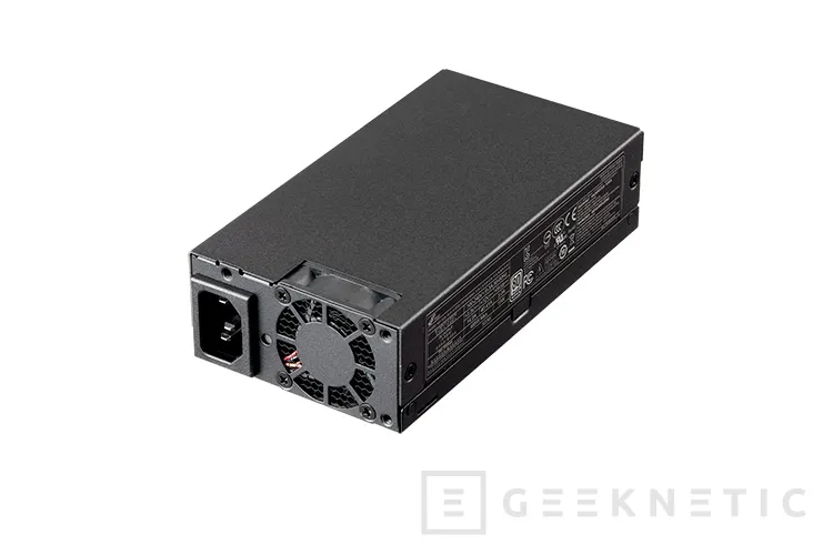 Geeknetic La pequeña fuente FSP Flex ATX 500 W combina un diseño personalizado para NUCs con eficiencia 80 PLUS Platinum 1