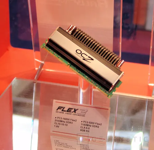 Geeknetic Cebit. OCZ presenta la Flex2 XLC 1