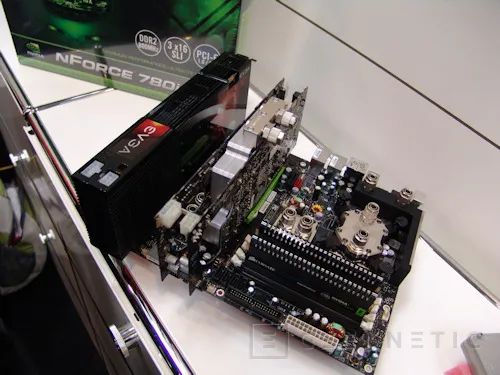 Geeknetic Cebit.  EVGA nos muestra su 9800GX2 refrigerada por Agua 1