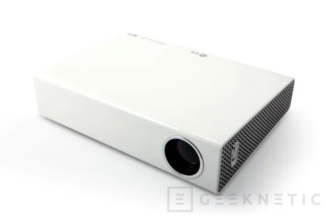 LG PA70G, proyector LED con gran luminosidad, Imagen 1