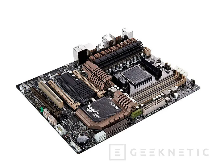 Ya disponible la ASUS Sabertooth 990FX GEN3 R2.0, la primera placa con PCI Express 3.0 para AMD, Imagen 1