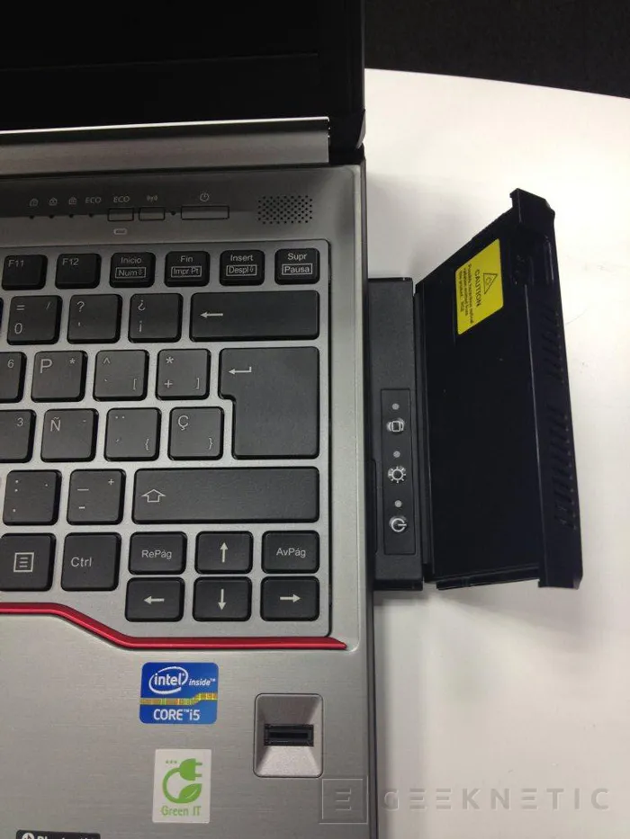 Toshiba presenta sus portátiles LifeBook E para entornos empresariales, Imagen 3