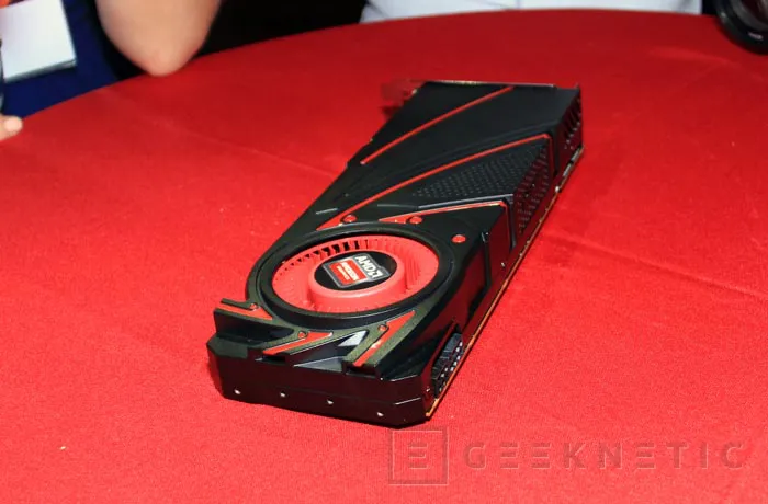 Tenemos las primeras imágenes de la nueva AMD Radeon R9 290X, Imagen 1