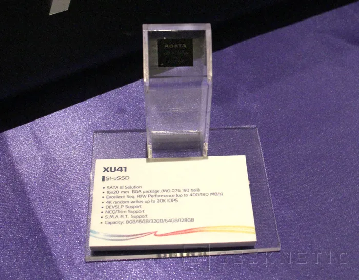 ADATA XU41, chip minúsculo que integra un SSD funcional, Imagen 1
