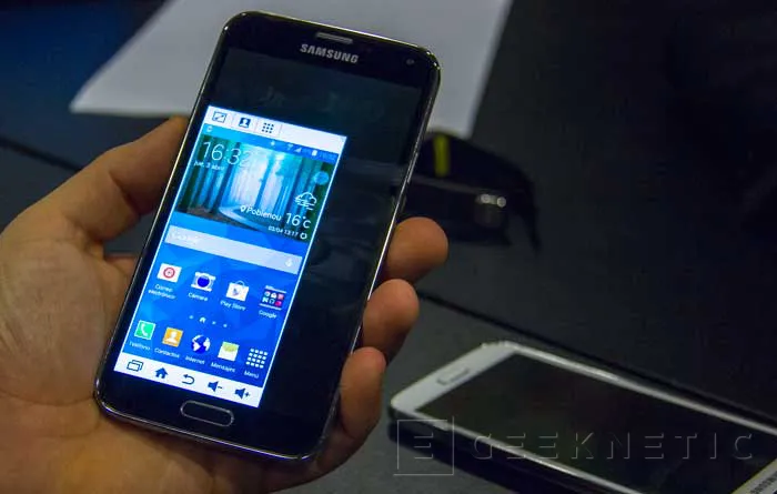 Geeknetic Llega a España el Samsung Galaxy S5 y desvelamos algunas funciones especiales que incorpora 1
