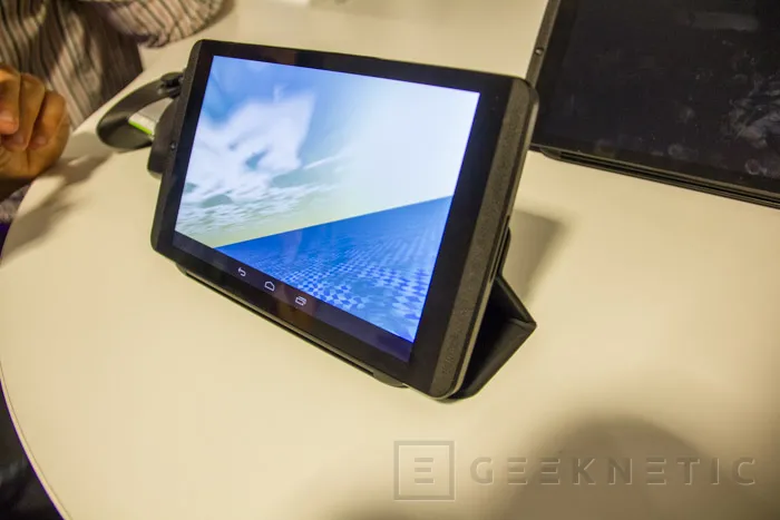 Geeknetic NVIDIA SHIELD TABLET, una consola en tu tableta 11