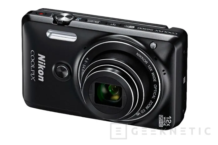 Nikon sucumbe a la moda de los selfies con la nueva COOLPIX S690, Imagen 1
